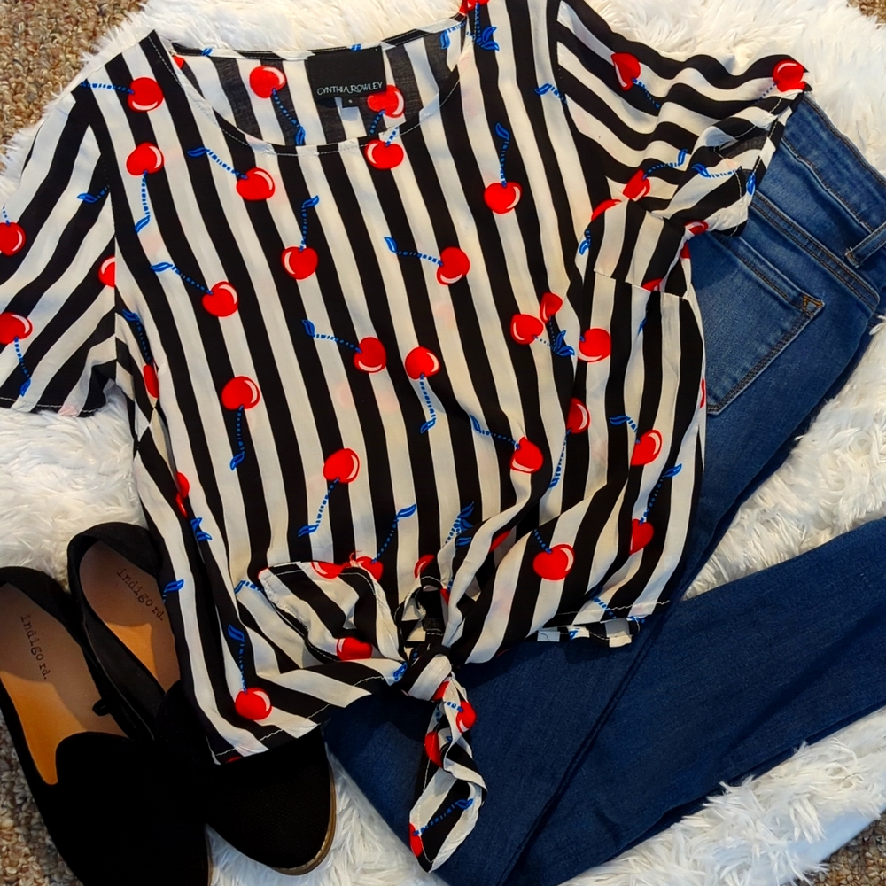 Cynthia Rowley Tie Front Top, Size Small